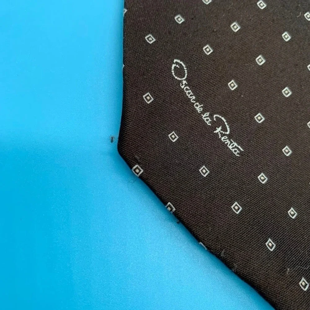 Oscar de la Renta Brown Geometric Preppy Logo Men's Classic Neck Tie